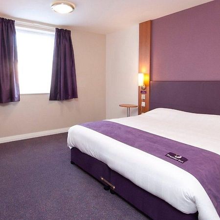 Premier Inn Lymington Dış mekan fotoğraf